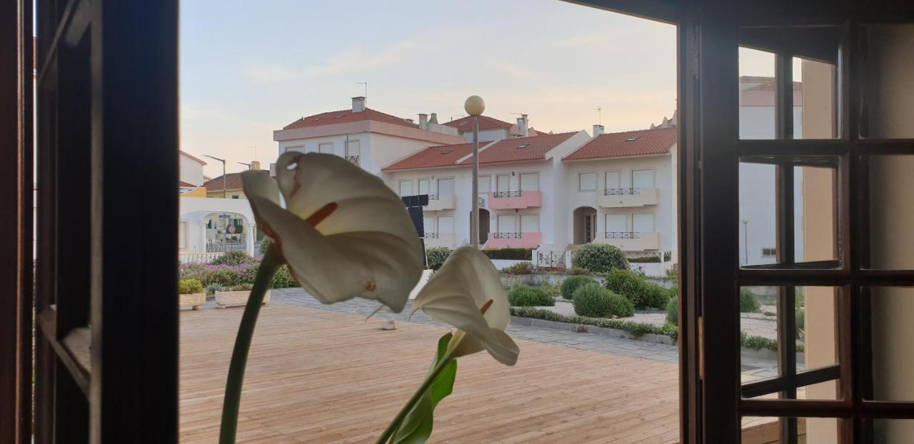 Boa Onda Guesthouse Atouguia Da Baleia Buitenkant foto